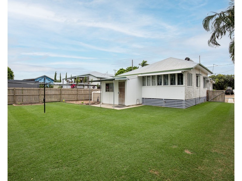17 Hucker Street, Mackay QLD 4740