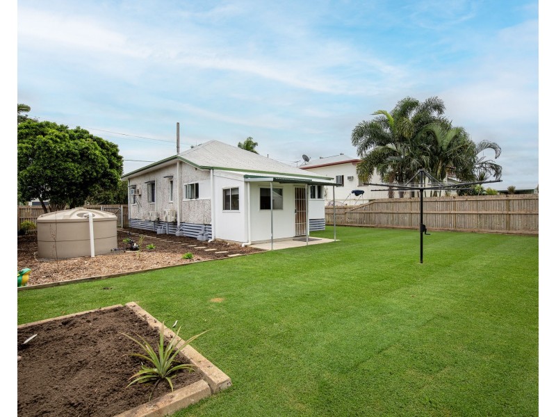 17 Hucker Street, Mackay QLD 4740