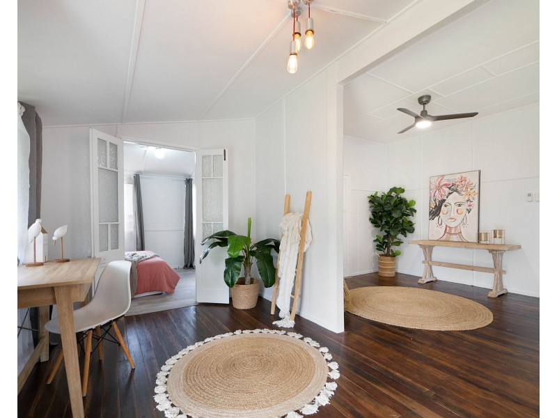 11 Pearce Street, East Mackay QLD 4740