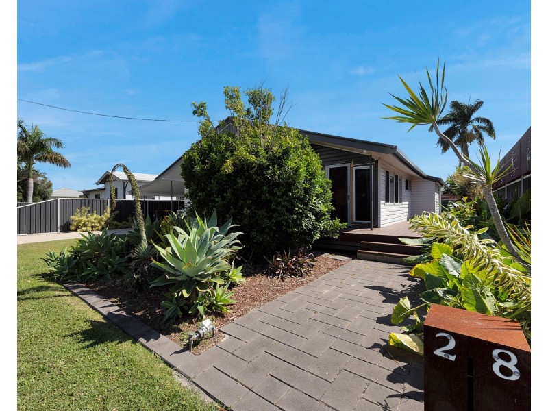 28 Black Street, South Mackay QLD 4740