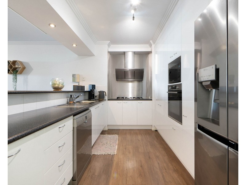 8/9 Megan Place, Mackay Harbour QLD 4740