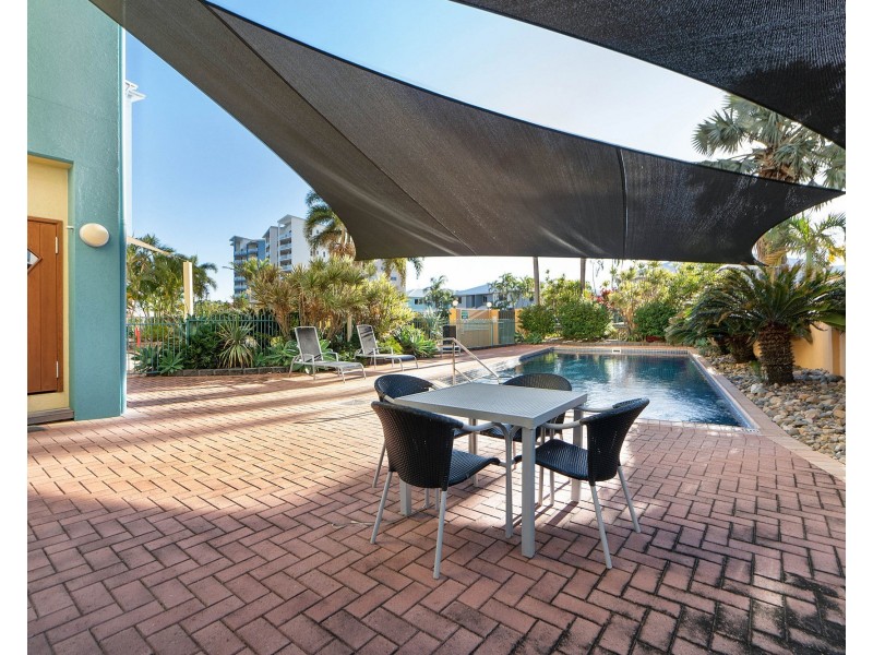 8/9 Megan Place, Mackay Harbour QLD 4740
