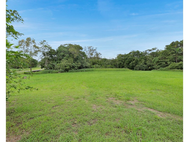 40 Langdon-Lumburra Road, Dows Creek QLD 4754