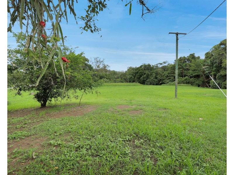 40 Langdon-Lumburra Road, Dows Creek QLD 4754