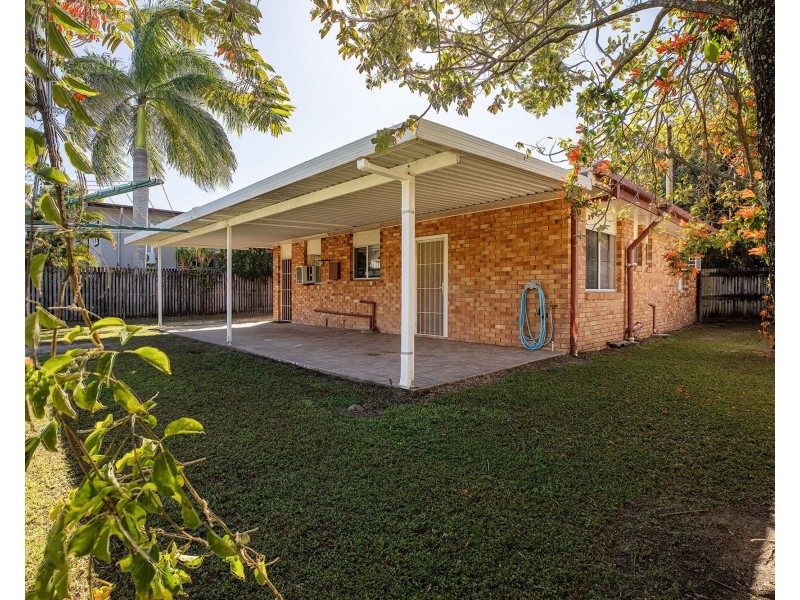 23 Saint Bees Ave, Bucasia QLD 4750