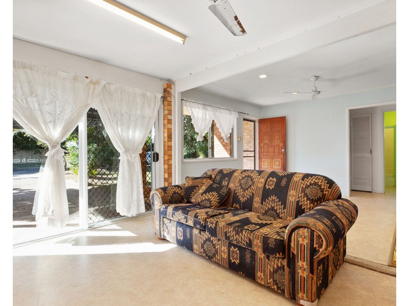 23 Saint Bees Ave, Bucasia QLD 4750