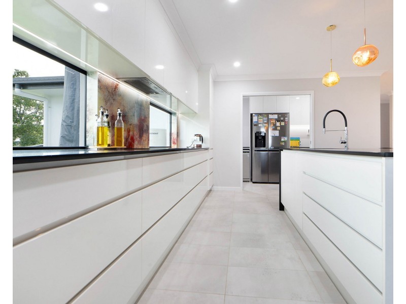 25 Michael Mifsud Drive, Alligator Creek QLD 4740