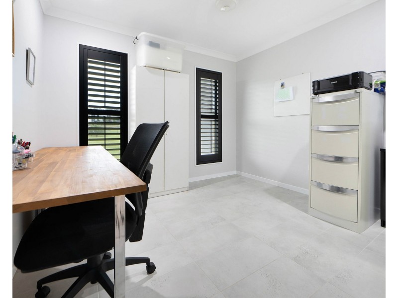 25 Michael Mifsud Drive, Alligator Creek QLD 4740