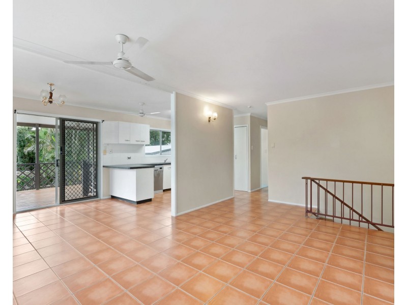 7 Saint Bees Avenue, Bucasia QLD 4750