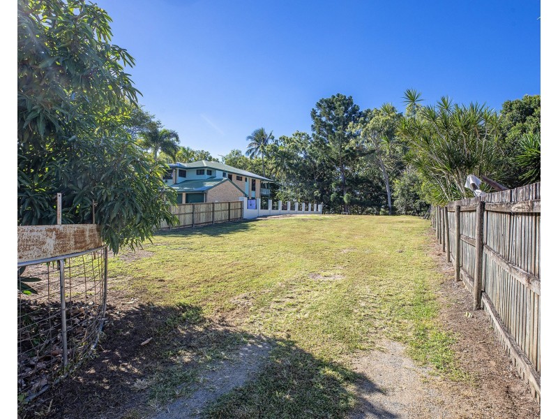 63 Bucasia Esplanade, Bucasia QLD 4750