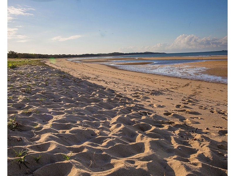 63 Bucasia Esplanade, Bucasia QLD 4750