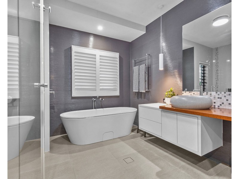 17 Emma Drive, Richmond QLD 4740