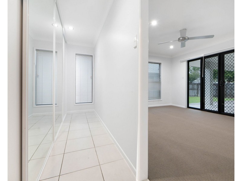 2 Vesta Lane, Ooralea QLD 4740