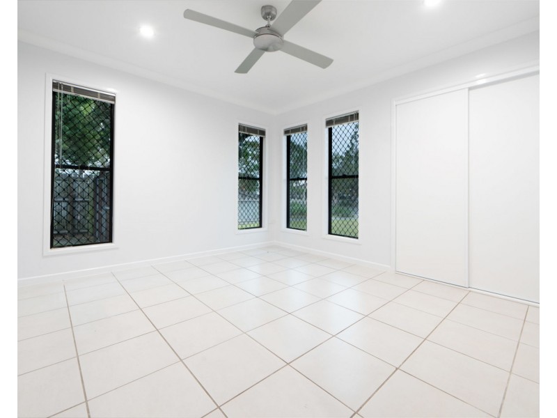 2 Vesta Lane, Ooralea QLD 4740