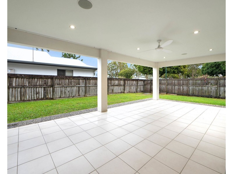 2 Vesta Lane, Ooralea QLD 4740
