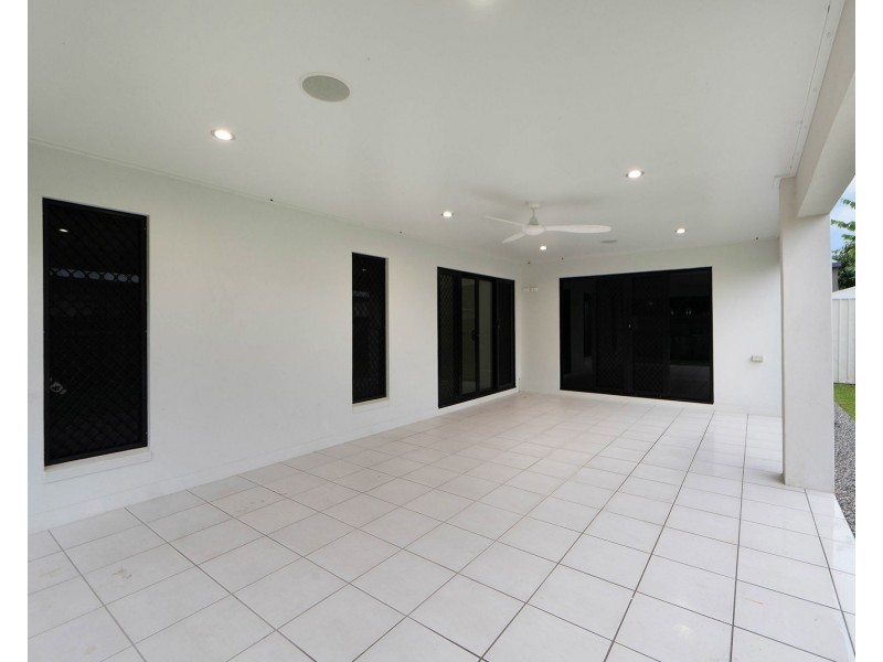 2 Vesta Lane, Ooralea QLD 4740