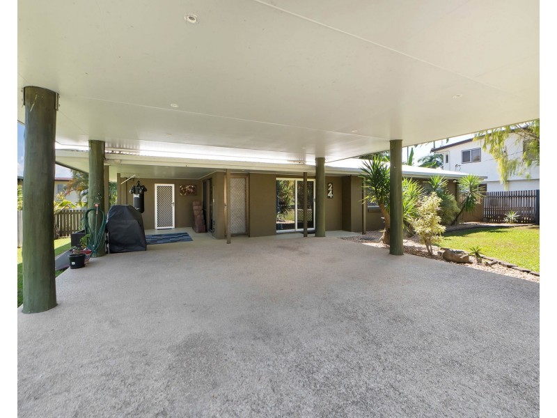 24 Leahy Street, Beaconsfield QLD 4740