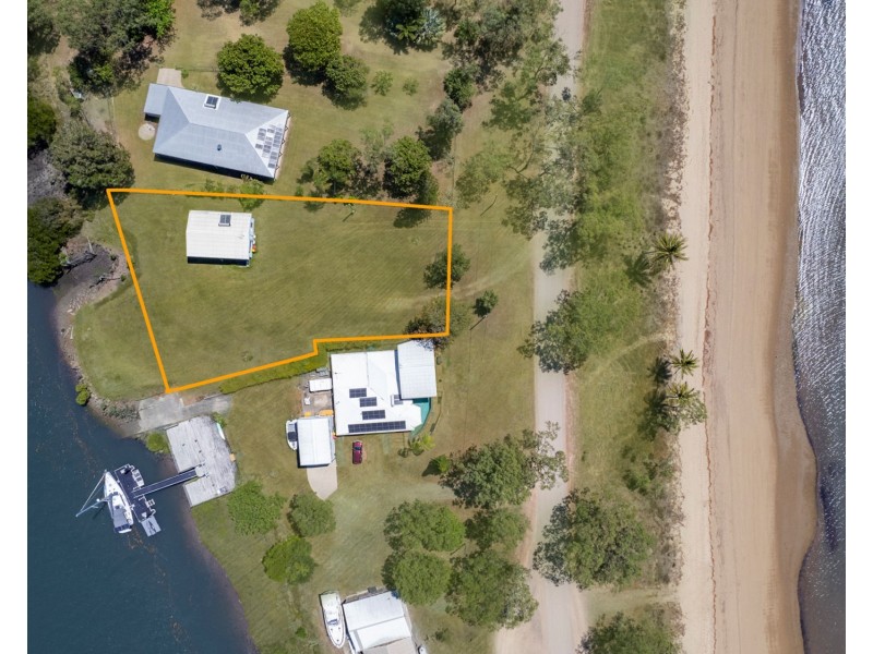 86 Poinciana Avenue, Seaforth QLD 4741
