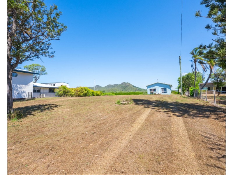 86 Poinciana Avenue, Seaforth QLD 4741