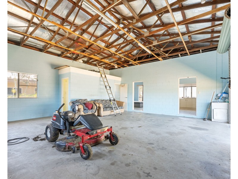 86 Poinciana Avenue, Seaforth QLD 4741