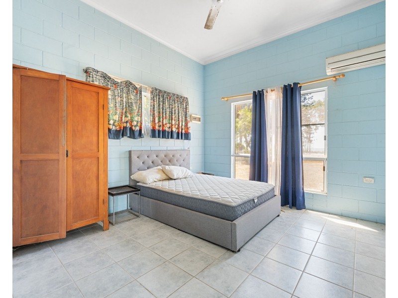 86 Poinciana Avenue, Seaforth QLD 4741