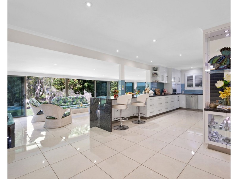 17 Walz Avenue, Mcewens Beach QLD 4740