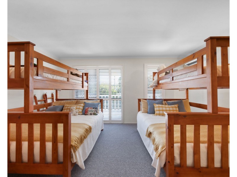 17 Walz Avenue, Mcewens Beach QLD 4740