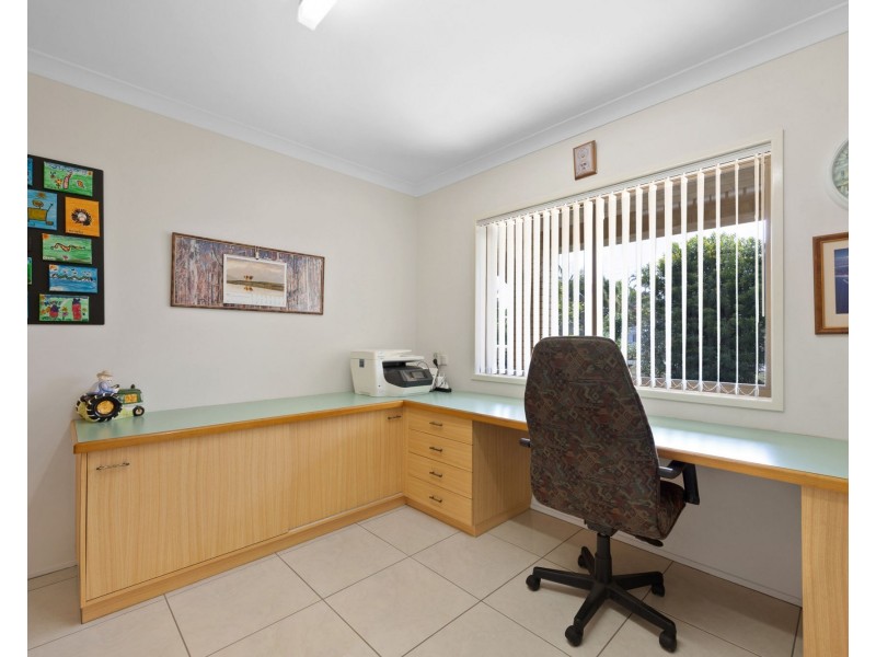 17 Walz Avenue, Mcewens Beach QLD 4740