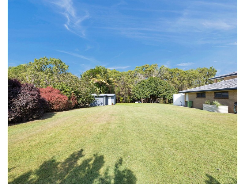 17 Walz Avenue, Mcewens Beach QLD 4740