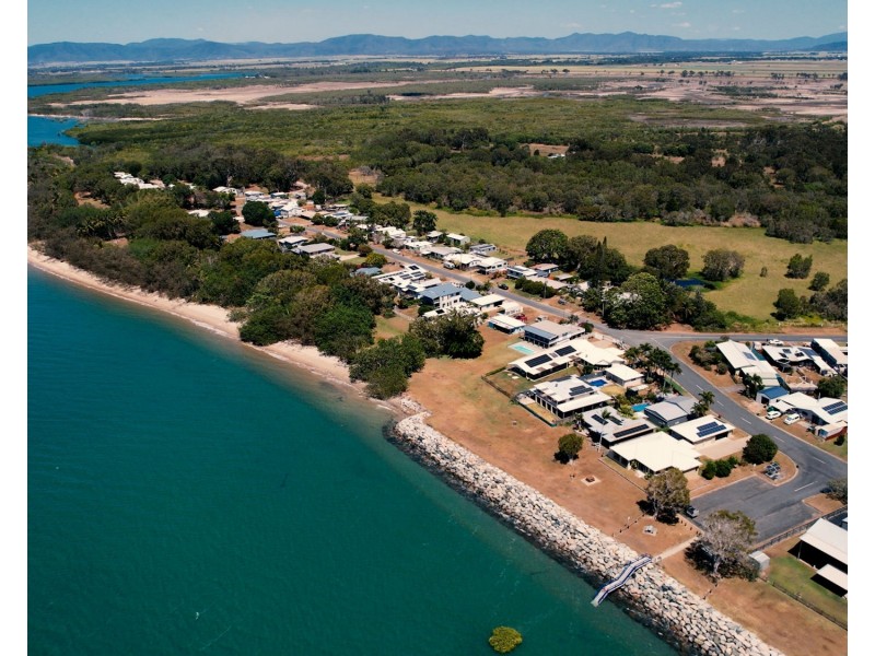 17 Walz Avenue, Mcewens Beach QLD 4740