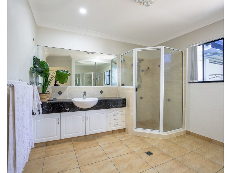77 Camilleri Street, Dolphin Heads QLD 4740