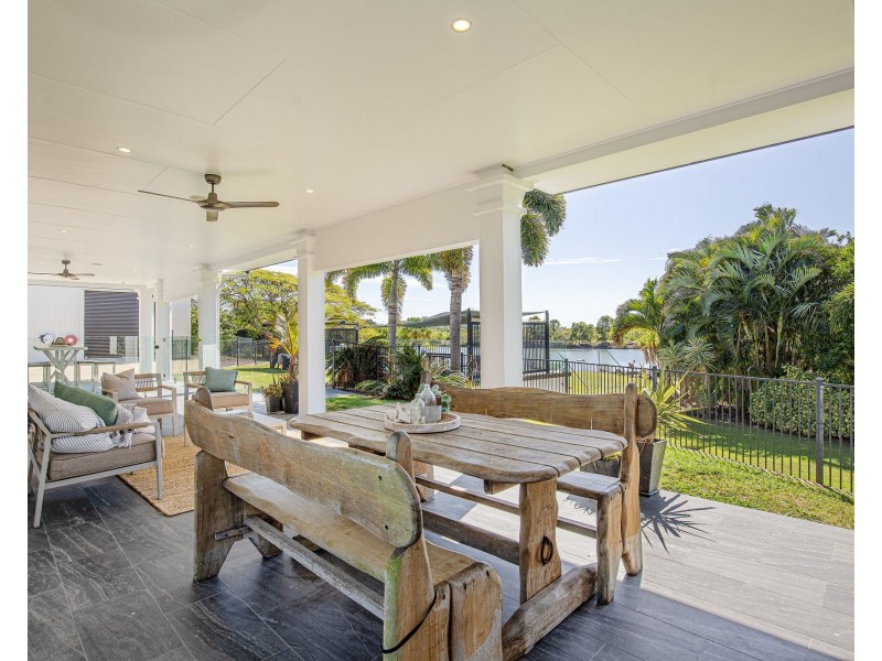 77 Camilleri Street, Dolphin Heads QLD 4740