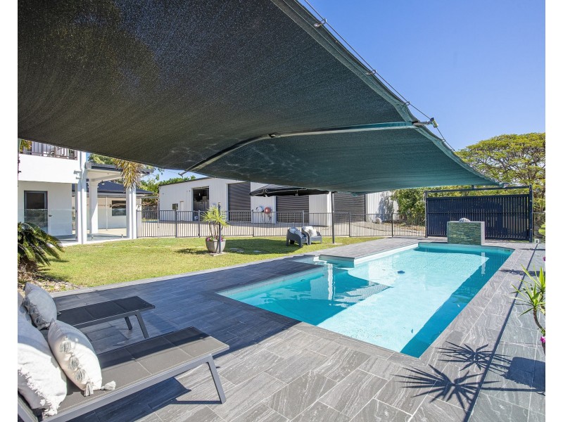 77 Camilleri Street, Dolphin Heads QLD 4740