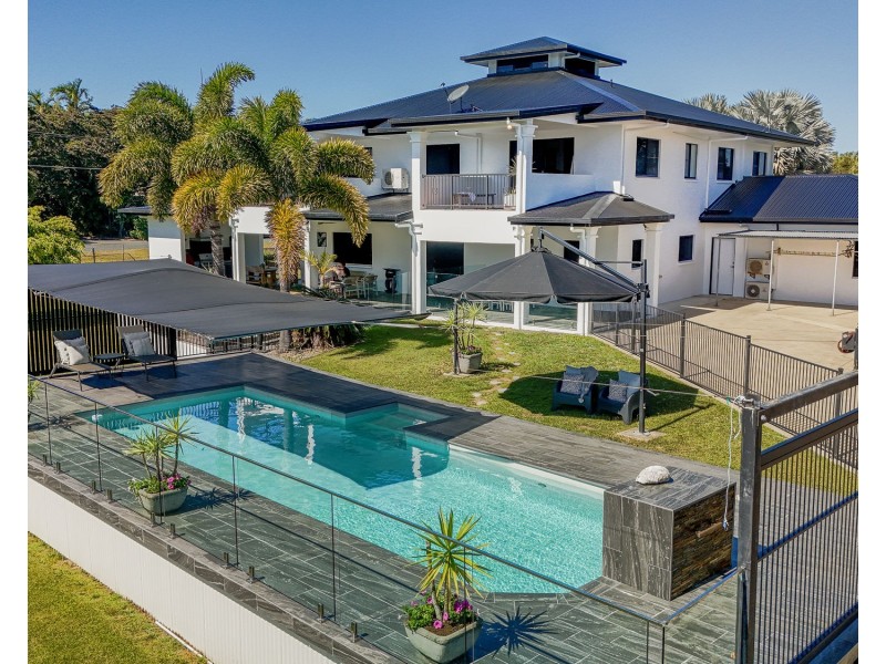 77 Camilleri Street, Dolphin Heads QLD 4740
