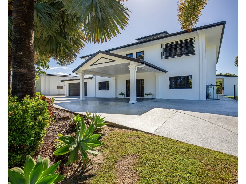 77 Camilleri Street, Dolphin Heads QLD 4740