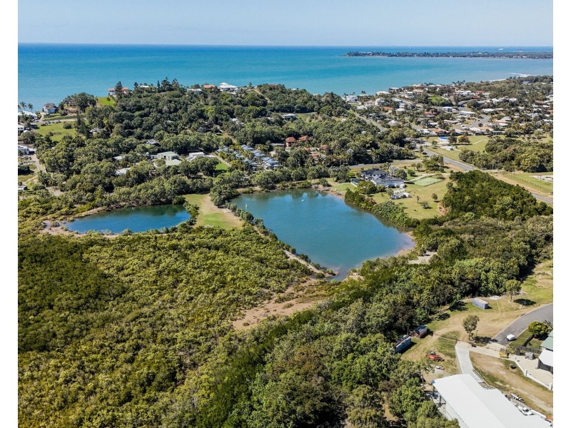 77 Camilleri Street, Dolphin Heads QLD 4740