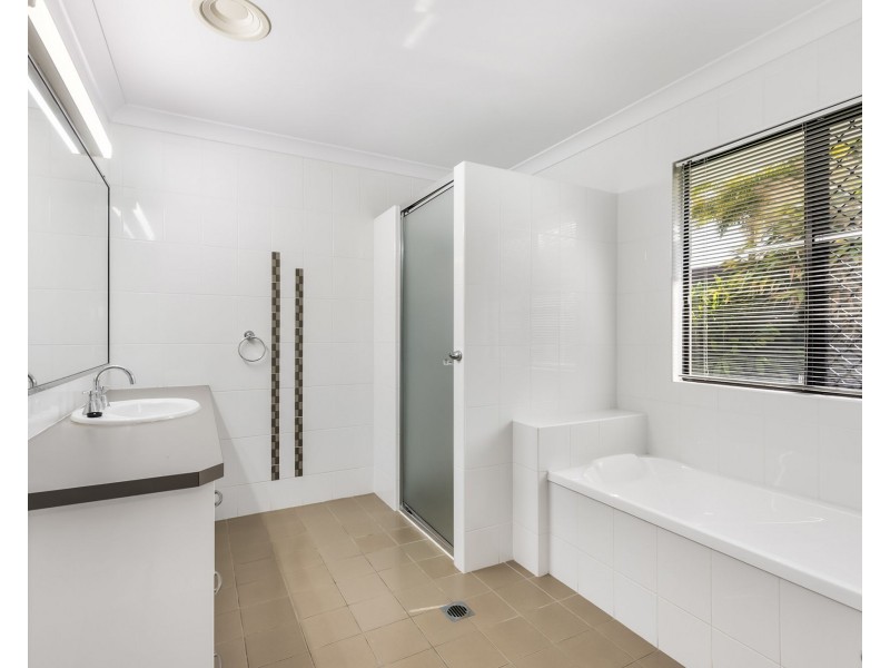 17 Sturt Crescent, Erakala QLD 4740