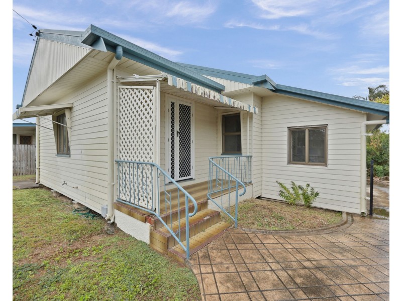10 Henderson Street, East Mackay QLD 4740