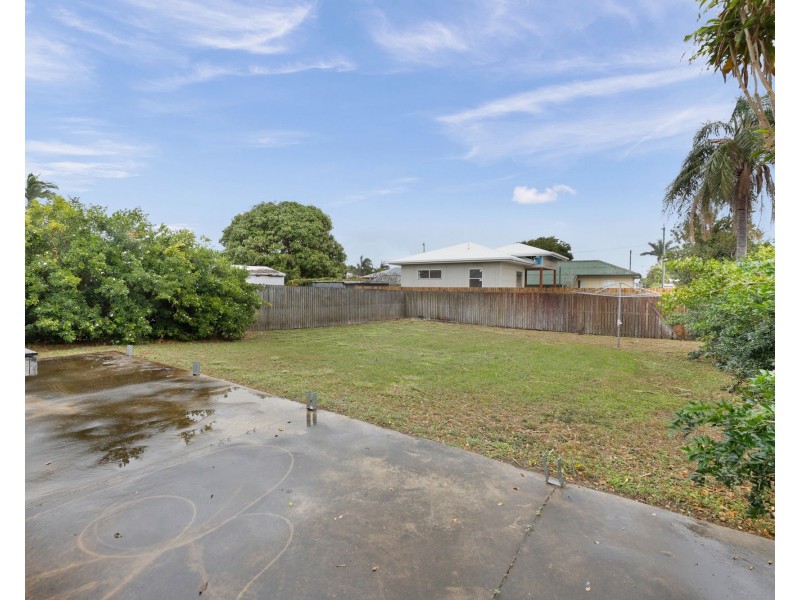 10 Henderson Street, East Mackay QLD 4740