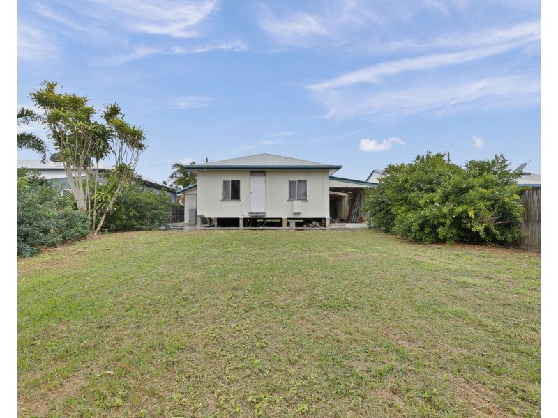 10 Henderson Street, East Mackay QLD 4740