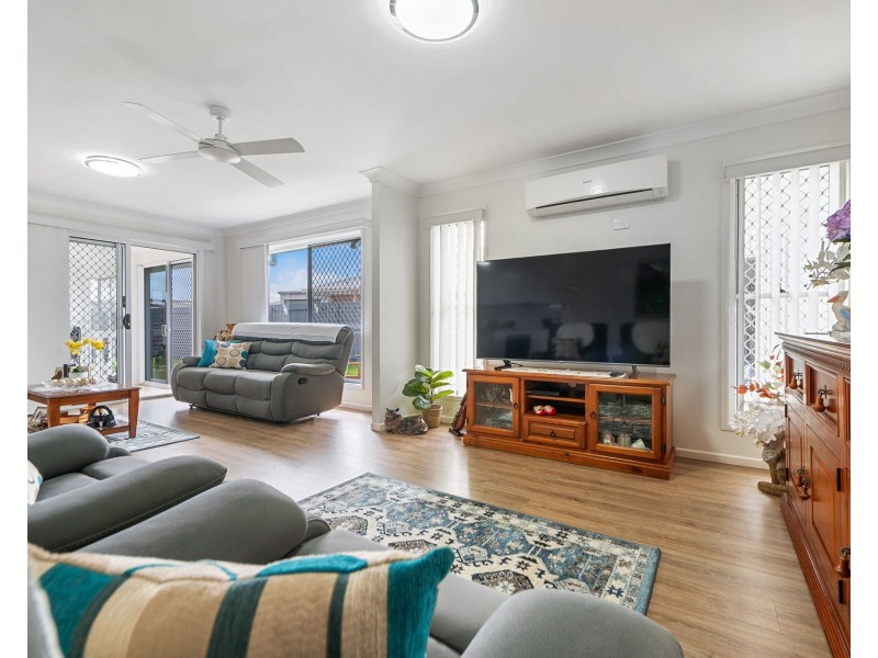 29 Dickens Avenue, Ooralea QLD 4740