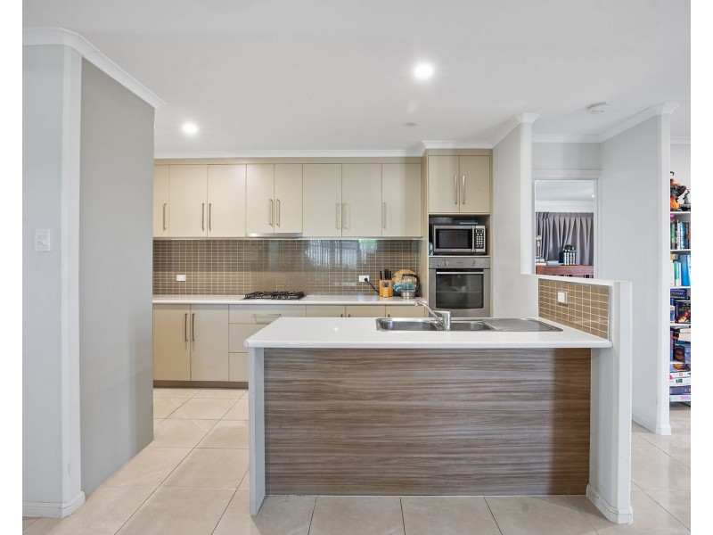34 Hangan Street, Bucasia QLD 4750