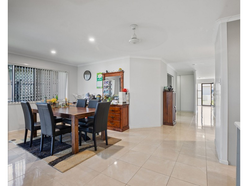 34 Hangan Street, Bucasia QLD 4750