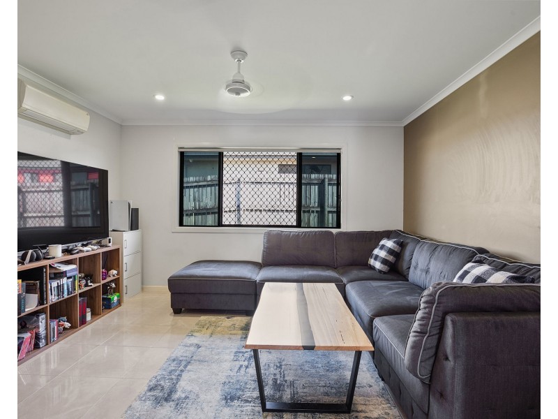 34 Hangan Street, Bucasia QLD 4750
