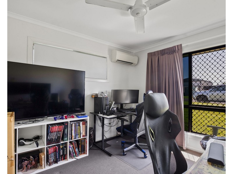 34 Hangan Street, Bucasia QLD 4750