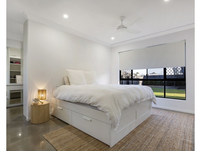 1 Rosalind Vista, Richmond QLD 4740