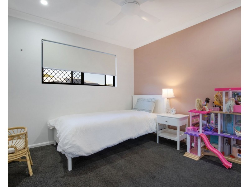 1 Rosalind Vista, Richmond QLD 4740