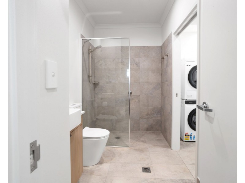 6/10 Michigan Way, Andergrove QLD 4740