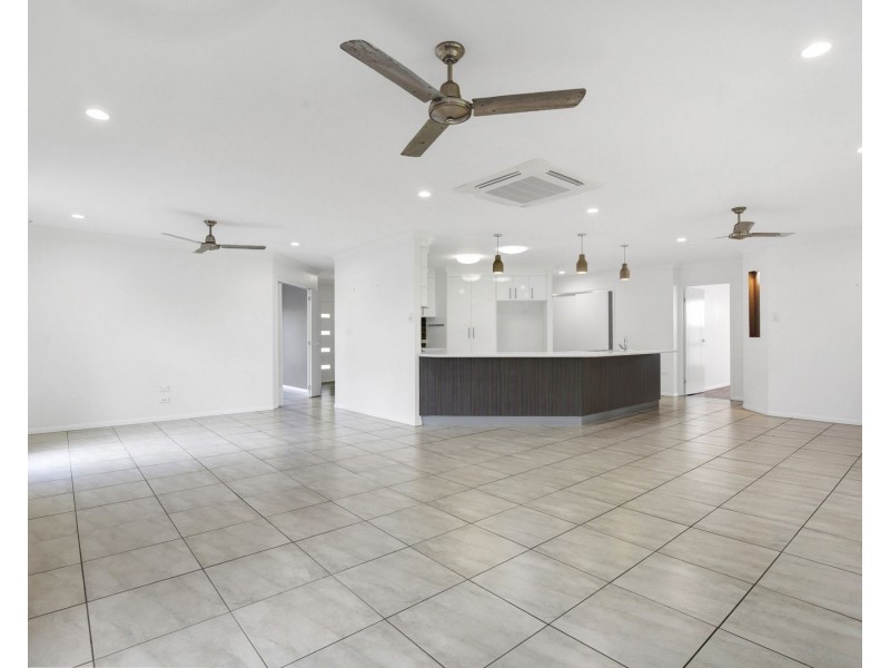 27 Maryvale Circuit, Beaconsfield QLD 4740