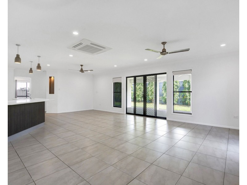 27 Maryvale Circuit, Beaconsfield QLD 4740